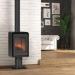 Poêle à bois Domino avec pied 7,5 kw